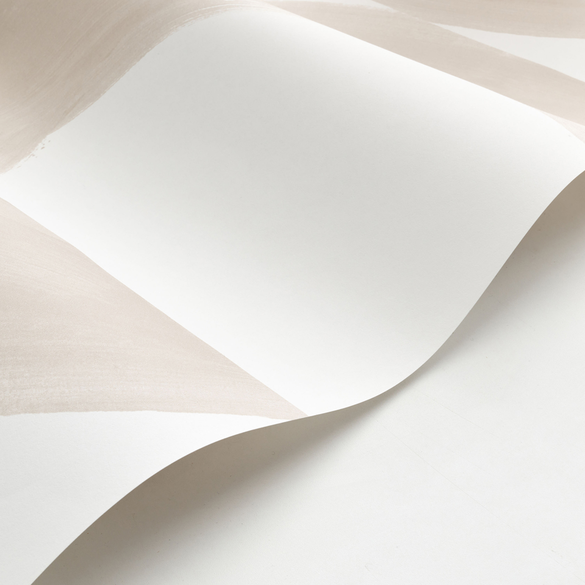 Papier peint Graphique Not A Circle gris lin - Iconic de Casadéco AMBV | Réf. CONI88451303