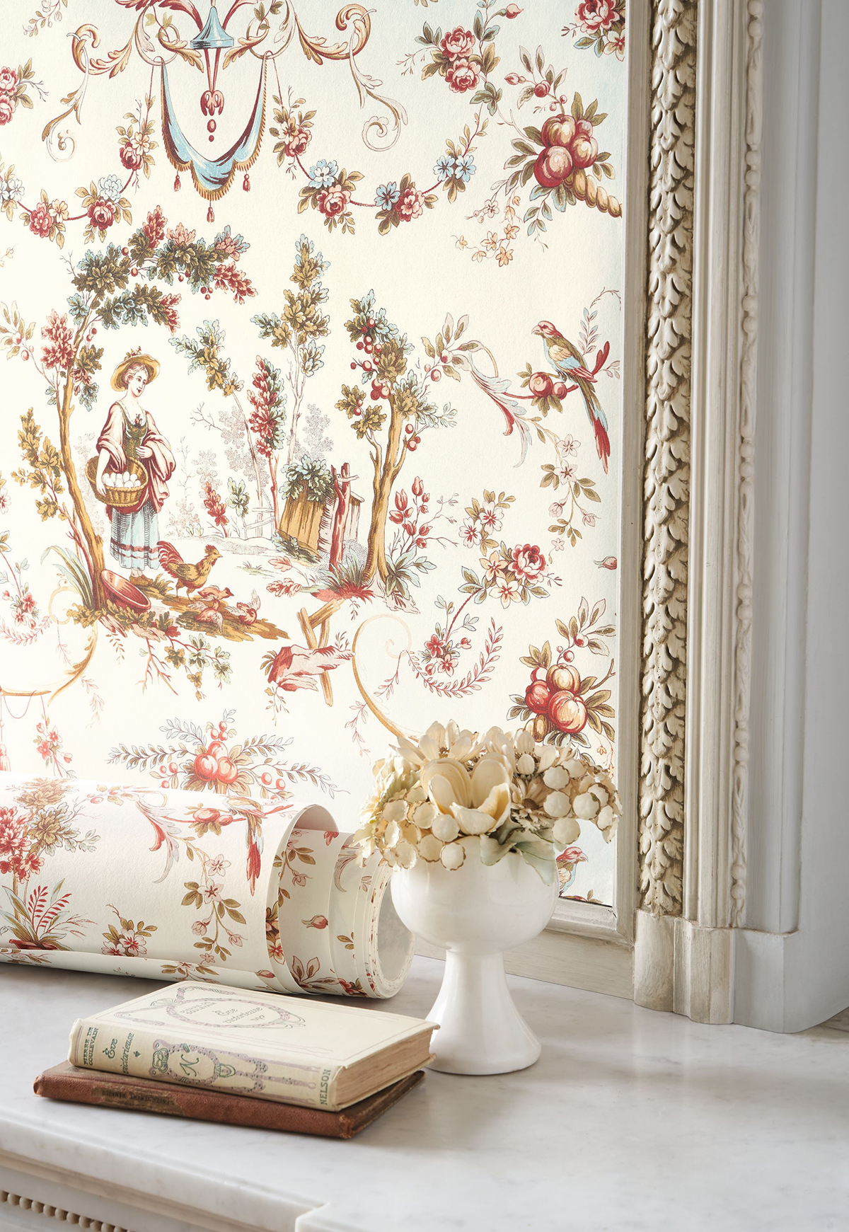 Papier peint Nature L'Orangerie rouge - Les Belles Toiles De Jouy de Casadéco AMBV | Réf. LBTJ87973476