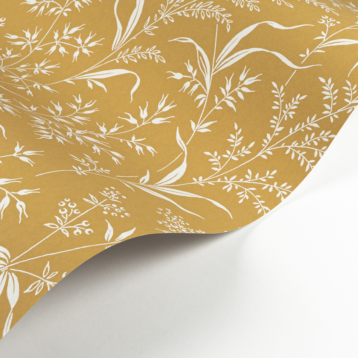 Papier peint Champ d'Herbe jaune ocre - Soliflore de Casadéco AMBV | Réf. SOLI200282442