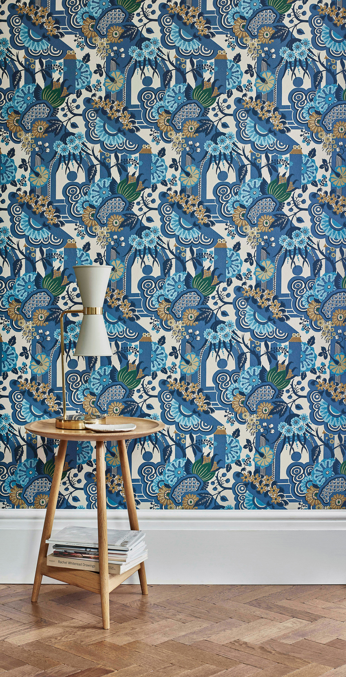 Papier peint Pineapple Garden bleu - V&A Decorative Papers II d'Initiales | Réf. INI-2412-175-05