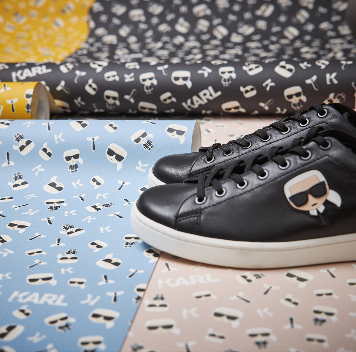 Papier peint Emoticone Karl Lindsey gris anthracite - Karl Lagerfeld de Montecolino AMB | Réf. MC-37843-7