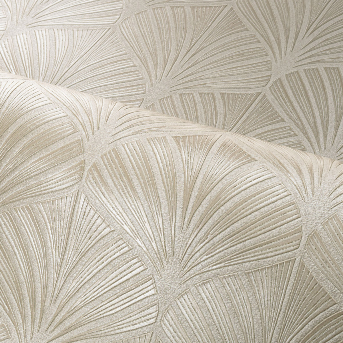 Papier peint Palmette Art Déco Néréide taupe argenté - Magnitude de Casamance AMBV | Réf. CAS-76651222