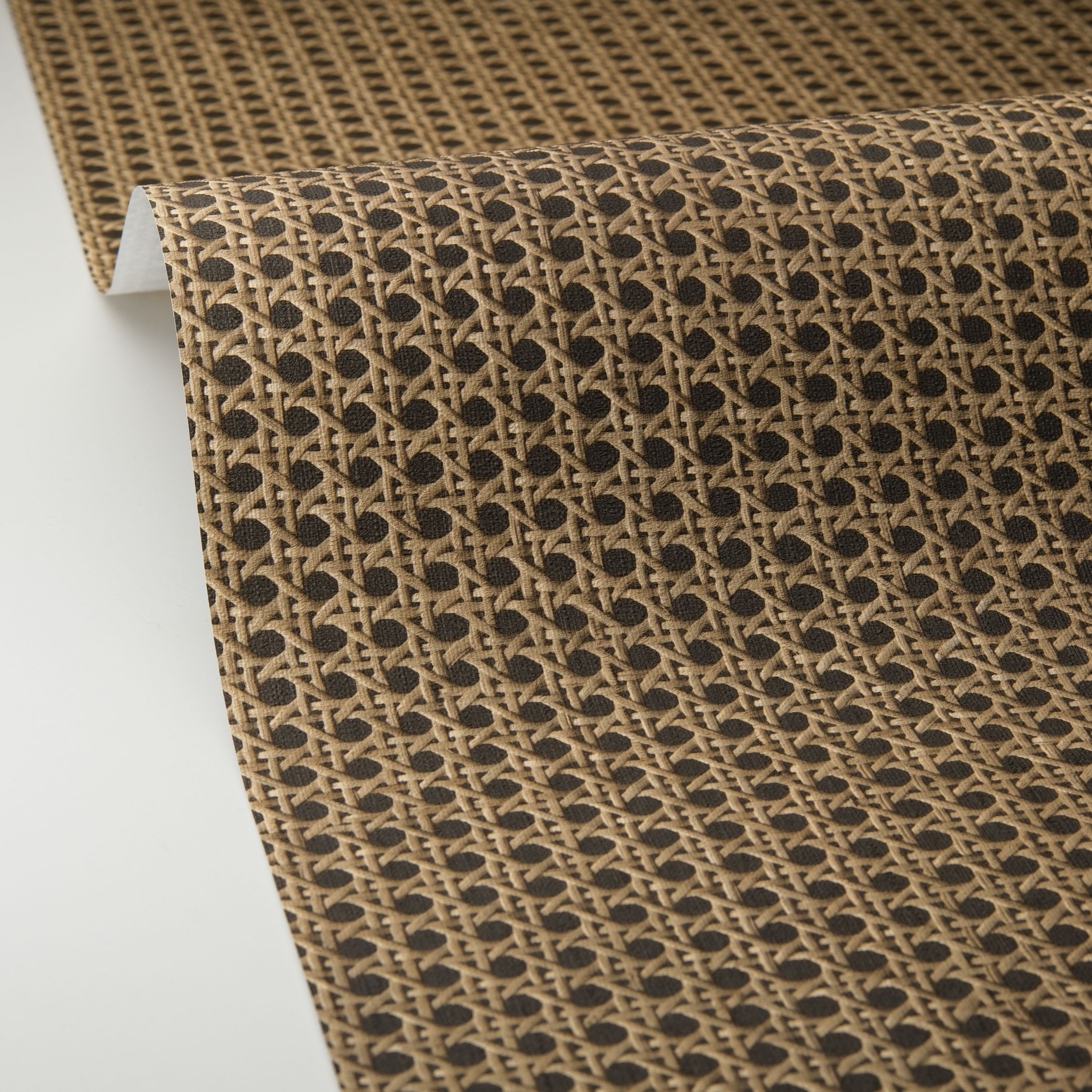 Papier peint Cannage Rotin Tissé noir - Matières de Casélio AMB2| Réf. MMT106029014