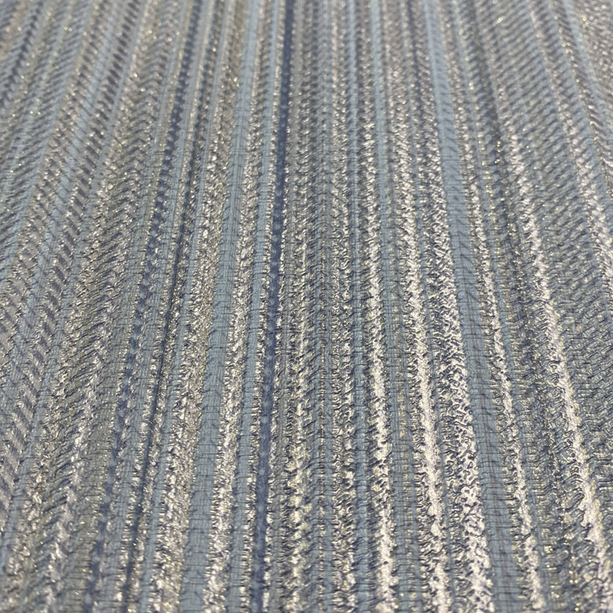Papier Peint Rayure Tissée Paillettes bleu doré - Venezia d'Ugépa AMB4| Réf. UGP-M66501