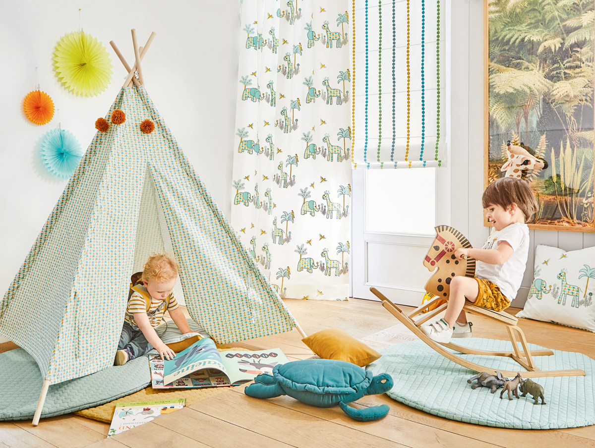 Tissu Frise Coquin vert - Rose et Nino de Camengo | Réf. CAM-45430212