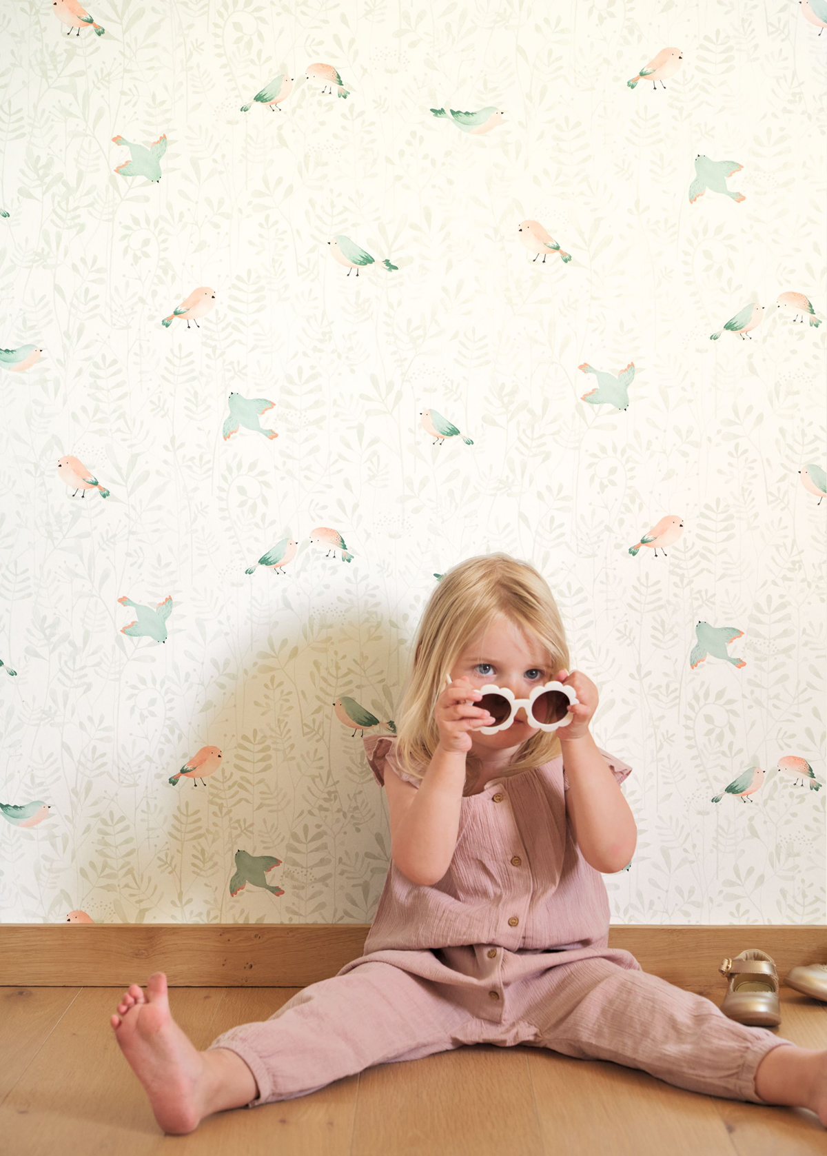 Papier peint Oiseau Feuillage vert amande rose - Once Upon A Time de Casadéco AMB2 | Réf. OUAT88317088