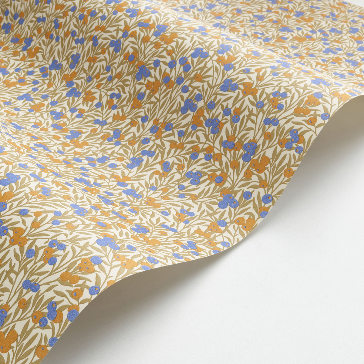 Papier peint Feuillage Cherry bleu moutarde - Flower Market de Casadéco AMB3 | Réf. FLOM89221221