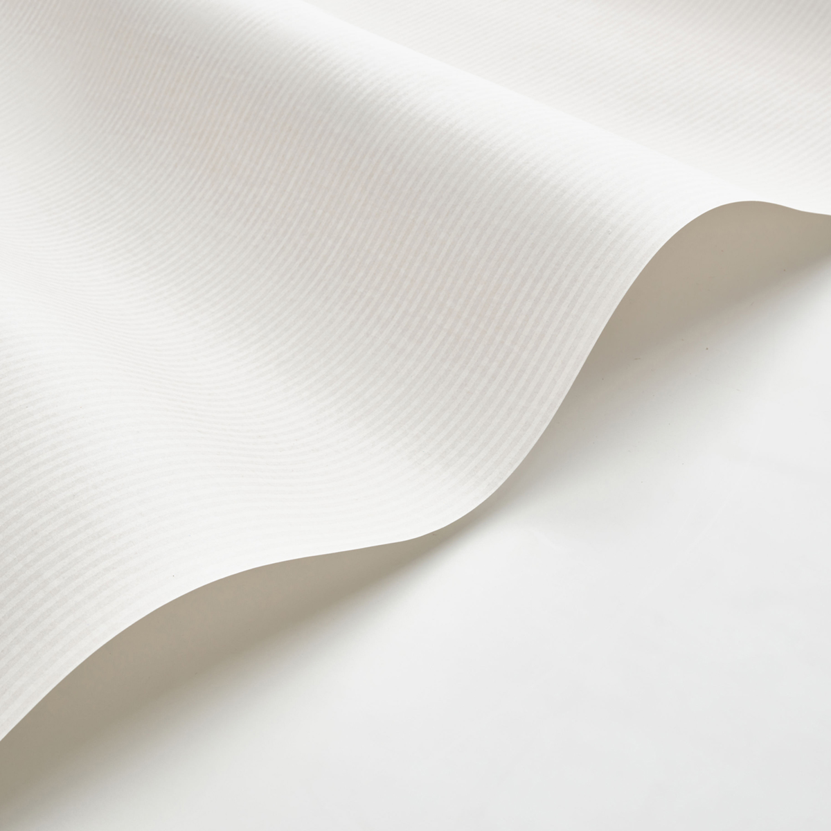 Papier peint Fines Rayures Papier Kraft blanc ivoire - Papercraft de Casadéco AMBV | Réf. PAPC89650220