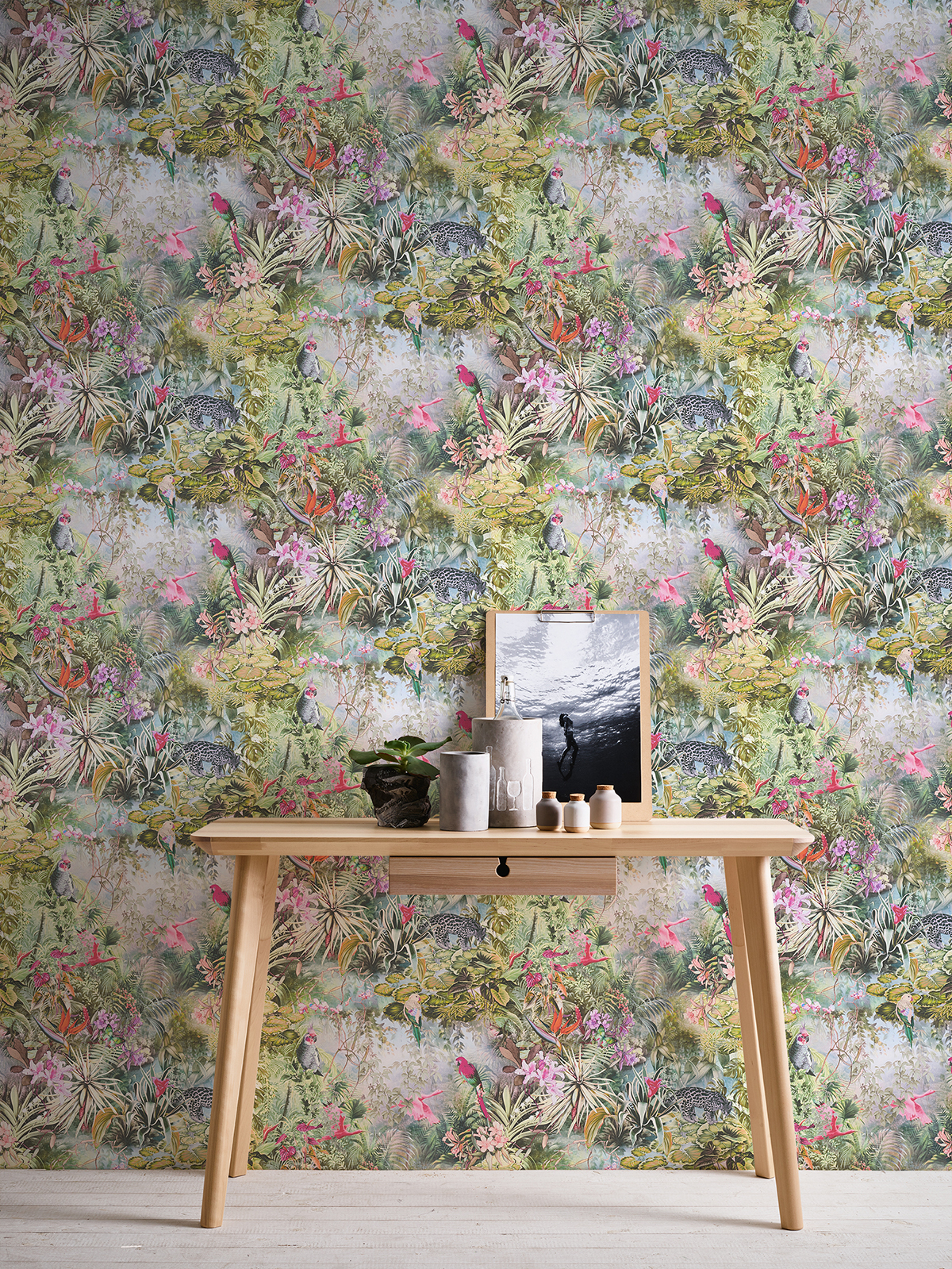 Papier peint Jardin et Perroquet vert et violet - Dream Flowery de Architects Paper | AMB Réf. 38179-3