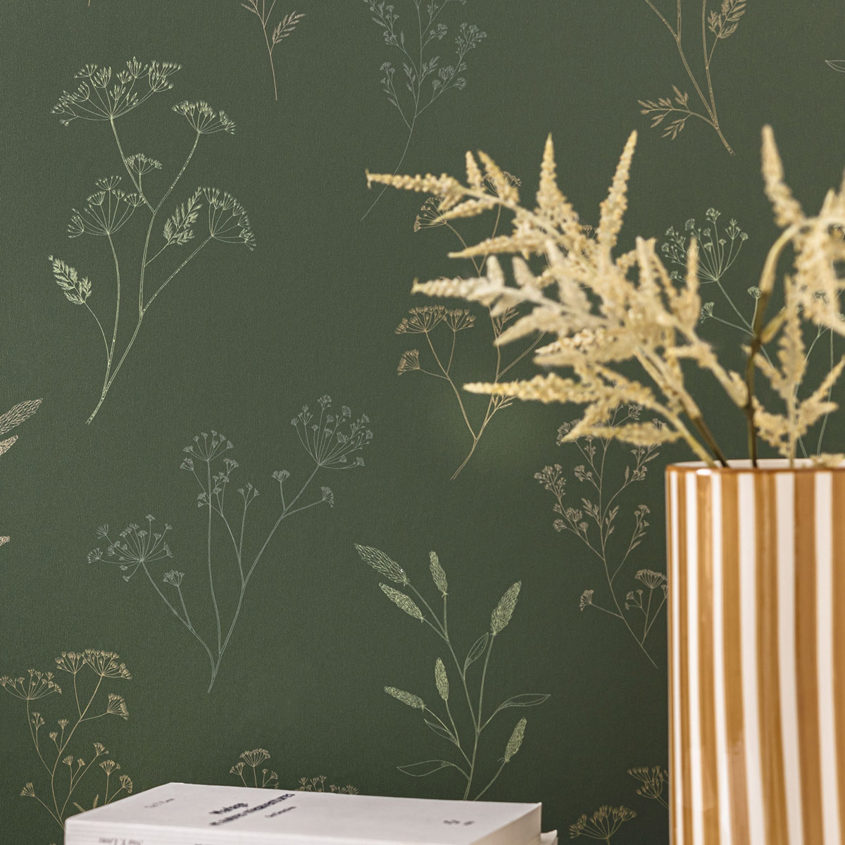 Papier peint Fleur Little Graminea vert anglais - Art of Botany de Casélio AMB | Réf. AOB106687869