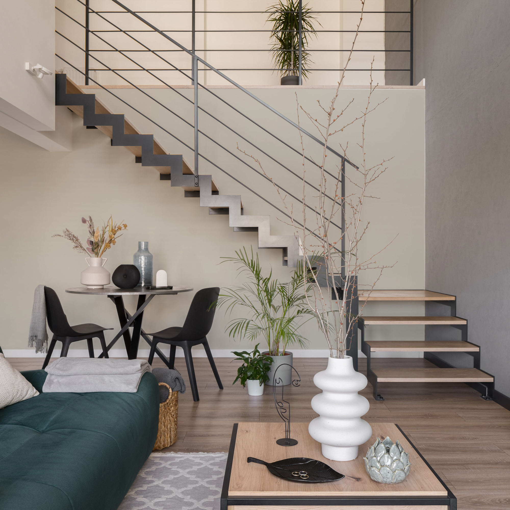 Photo numéro 2 d'une pièce avec un mur peint avec la peinture  Puro beige calm taupe - c7003