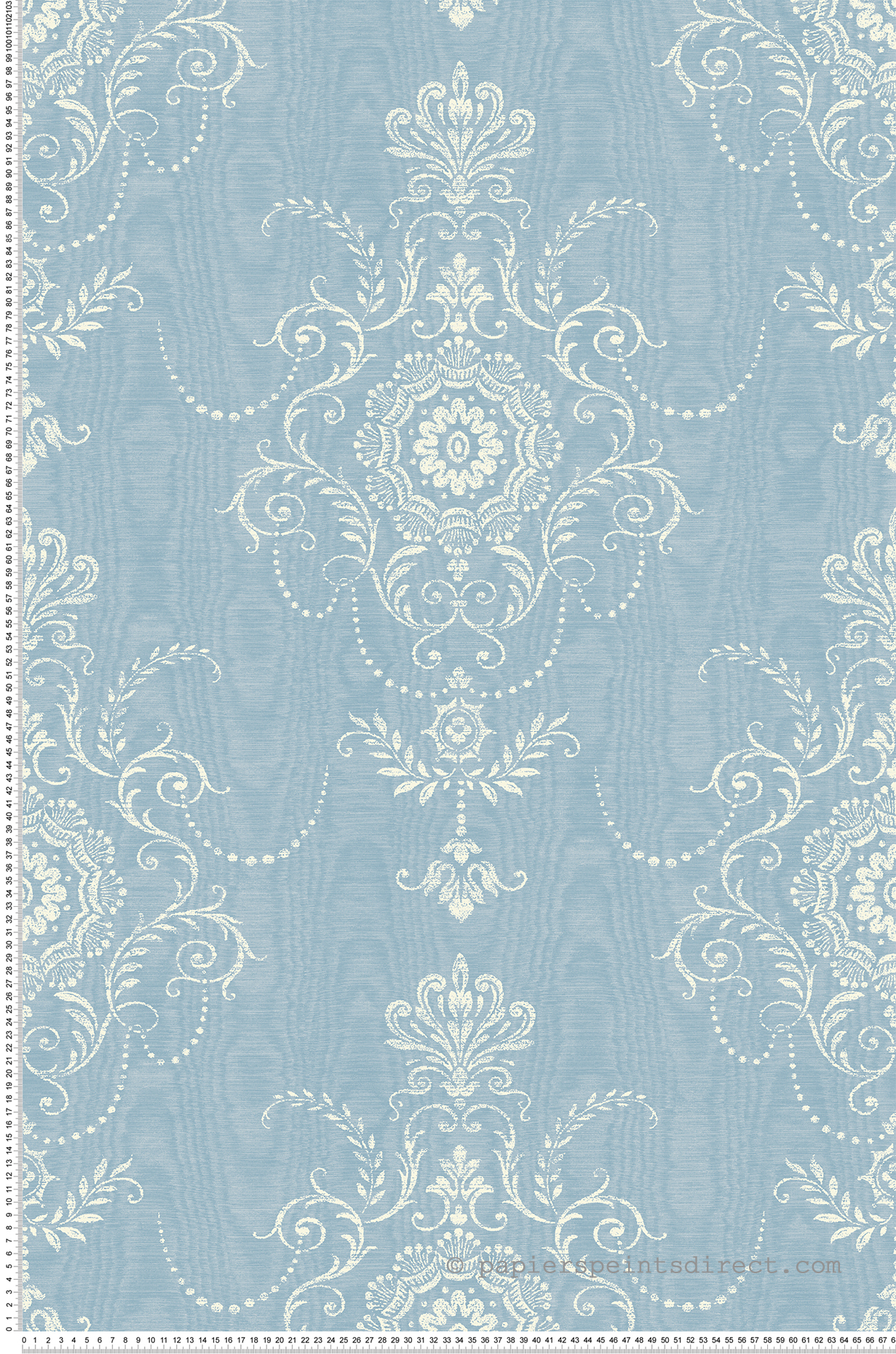 Papier peint Médaillon Colette Effet Moiré bleu clair - French Country d'Initiales | Réf. INI-FC60302