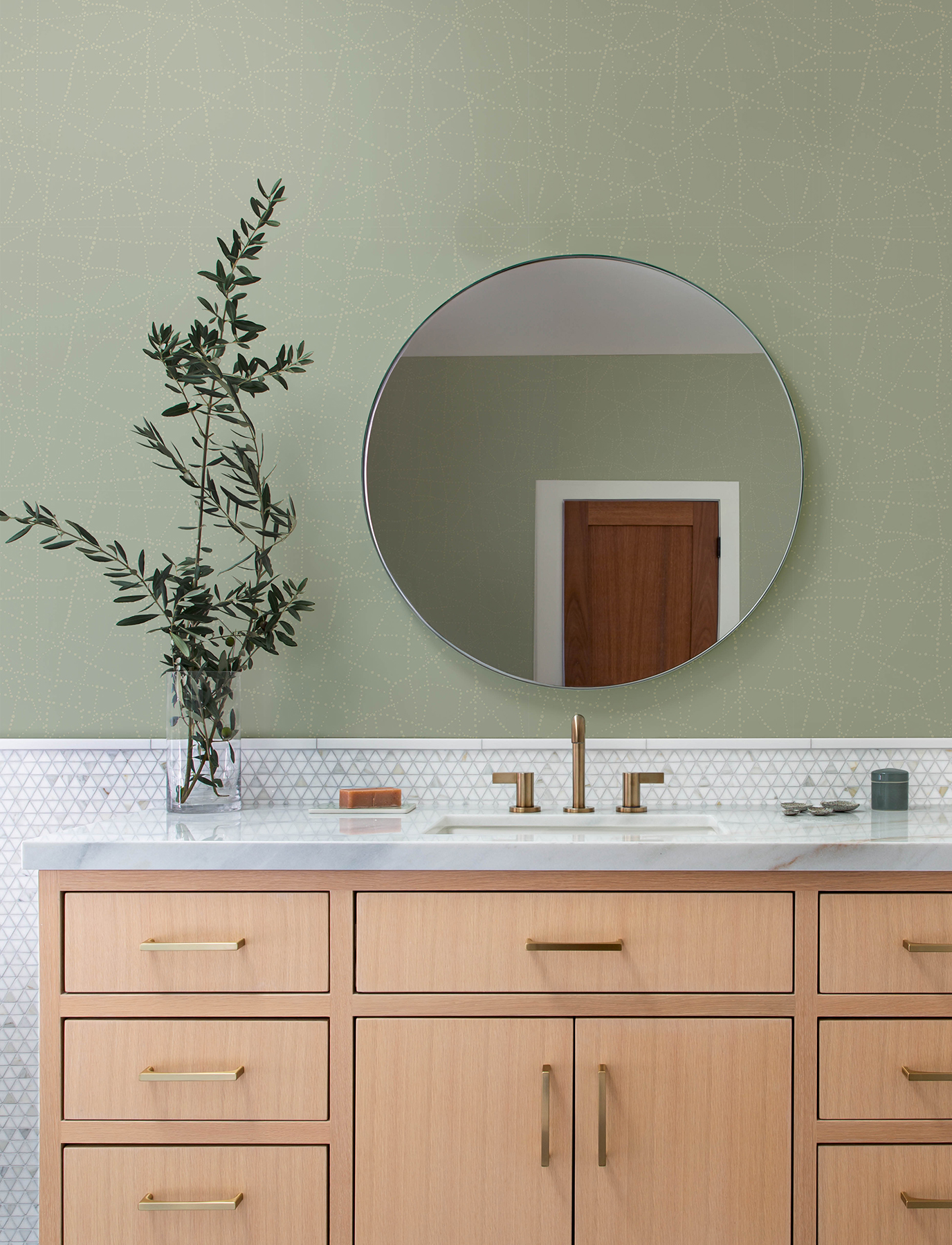 Papier peint Géométrie Pois Alcott vert sauge métallisé - Harmony de Lutèce | Réf. LTC-FD27124