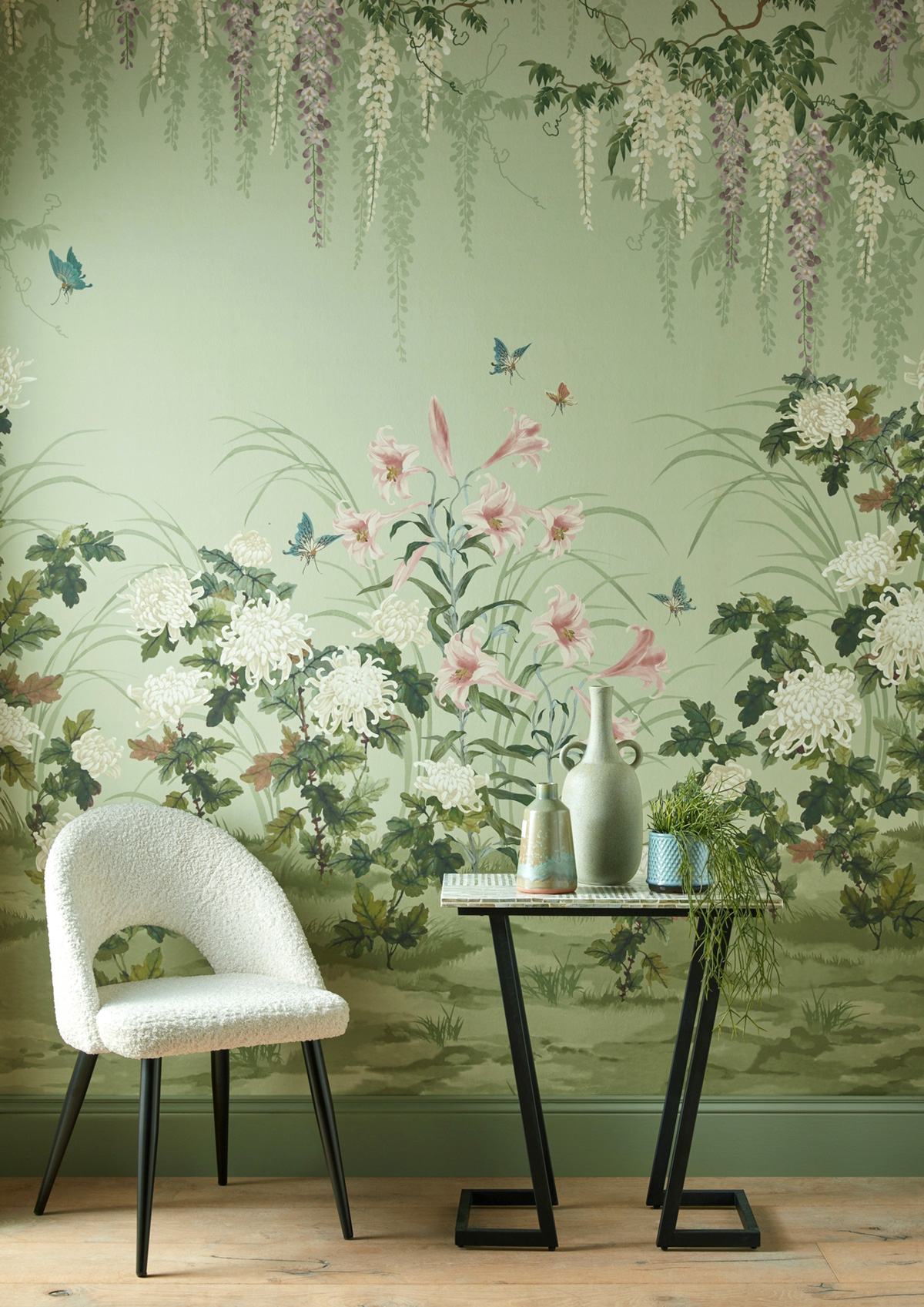 Papier peint panoramique Floral Wisteria Bloom vert amande - V&A Decorative Papers III d'Initiales | Réf. INI-2513-191-03