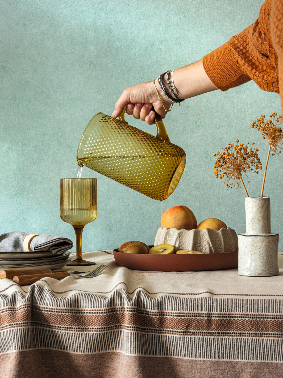 Papier peint Uni Terre Cuite Métallisé vert menthe irisé - Céramique de Casélio AMB2| Réf. CER105257150