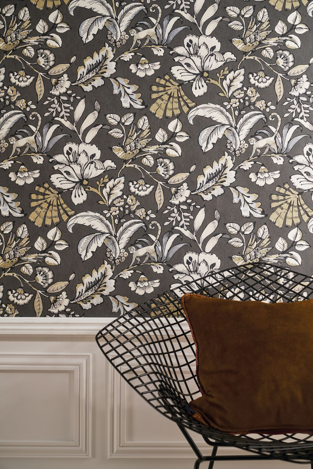 Papier peint animaux fleuri Paiony ardoise - Ceylan de Casamance | Réf. CAS-74522552