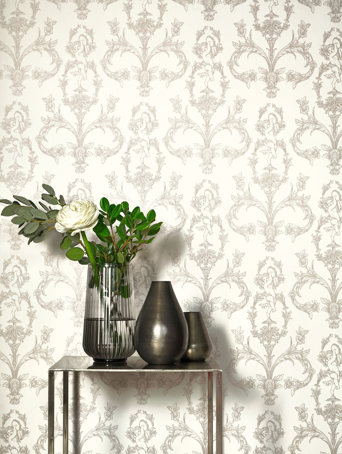 Papier peint Cherubin Seraphin argenté - Les Belles Toiles De Jouy 2 de Casadéco | Réf. BTJD201719119