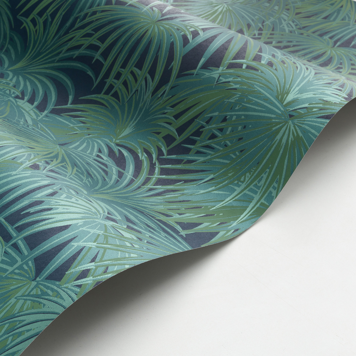 Papier peint Palmier Charleston bleu paon - Twenties de Casadéco AMBV | Réf. TWNT88657557