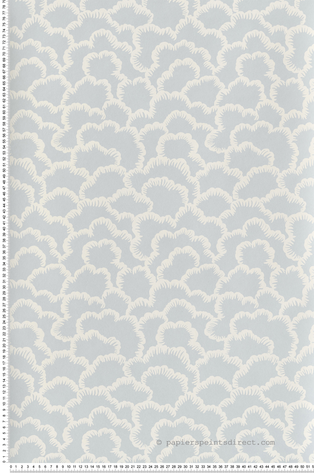 Papier peint Nuage Stratus bleu ciel - V&A Decorative Papers III d'Initiales | Réf. INI-2513-187-02