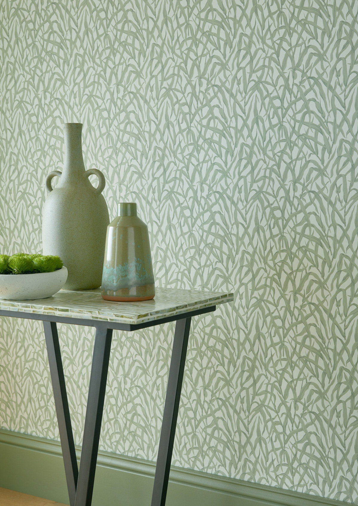 Papier peint Feuilles Ornamental Grasses vert - V&A Decorative Papers III d'Initiales | Réf. INI-2513-185-01