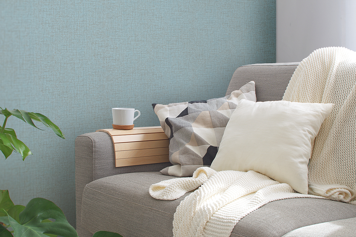 Papier peint Faux Uni Effet Jute bleu ciel - Desert Lodge de Livingwalls | Réf. 38528-9