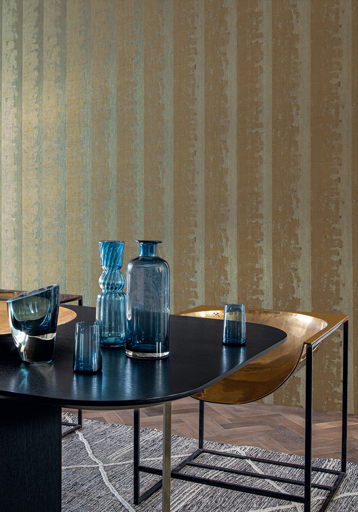 Papier peint Terre Cuite Nérikomi vert de gris doré - Cérame de Casamance | Réf. CAS-76102446