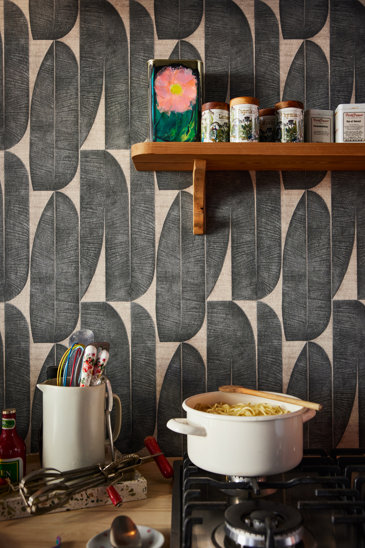 Papier peint Grandes Palmes Géométriques gris foncé - Stories of Life d'A.S. Création AMB3 | Réf. AS-396583