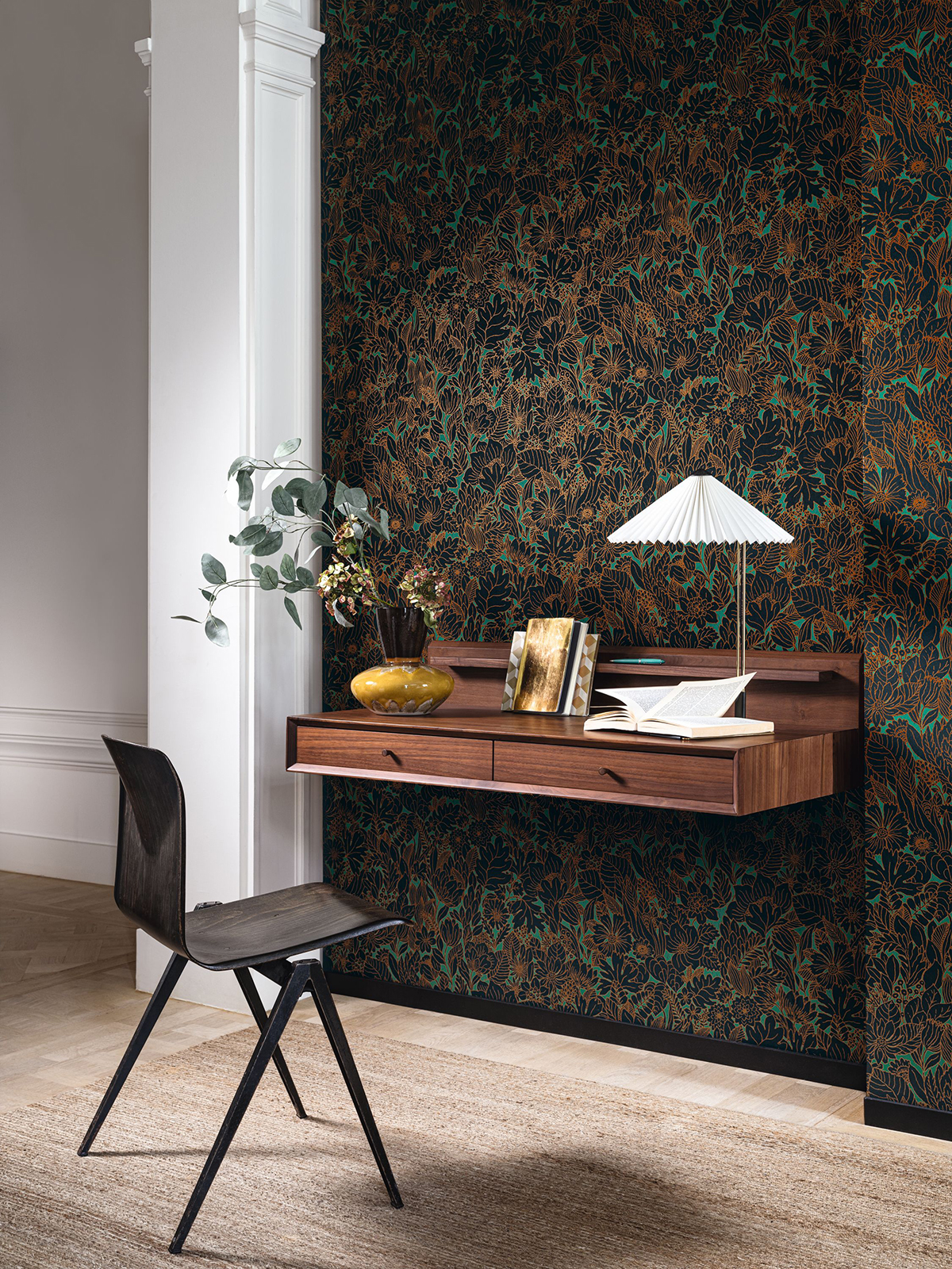 Papier peint Fleur Dahlia noir - Eté Indien de Casamance | Réf. CAS-75111528