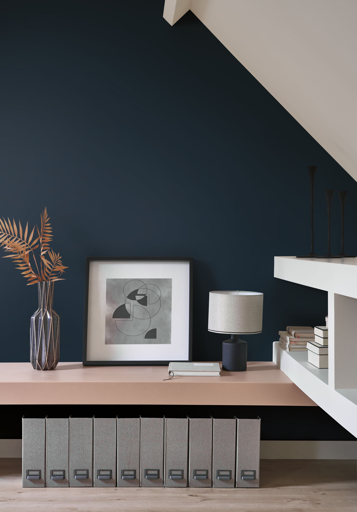 Papier peint Uni Pigments Buvard bleu encre - Moulures & Co de Casadéco | Réf. MOCO200336969