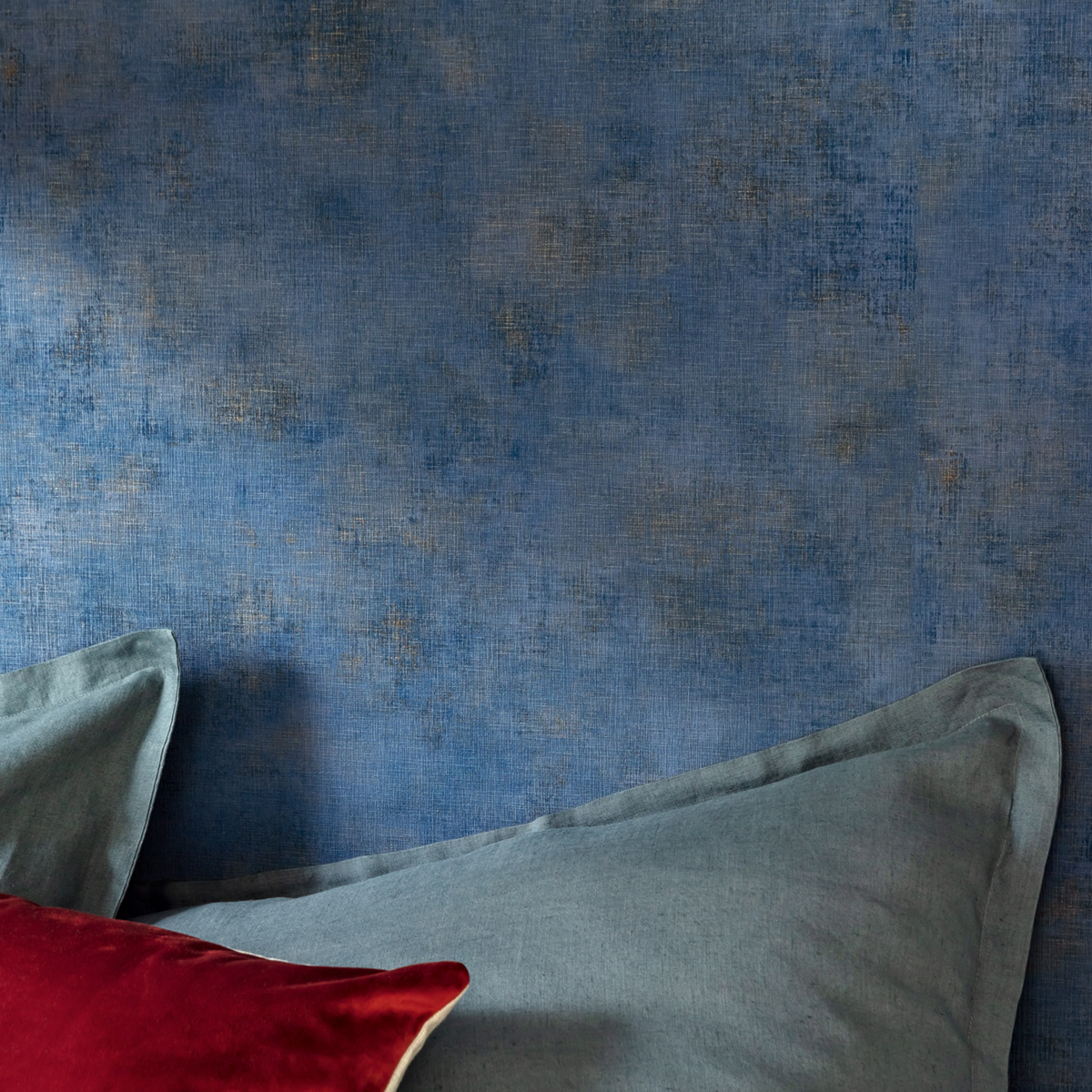 Papier peint Faux uni marine et mordoré - Telas 2 de Casélio | AMB Ref. TEL102076336