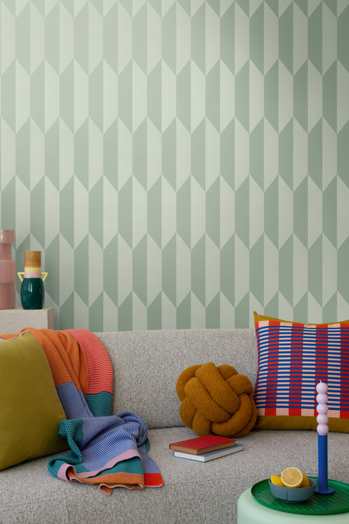 Papier peint Damier Graphique Groove vert amande métallisé - Cosmoliving d'A.S. Création AMB2 | Réf. AS-790864