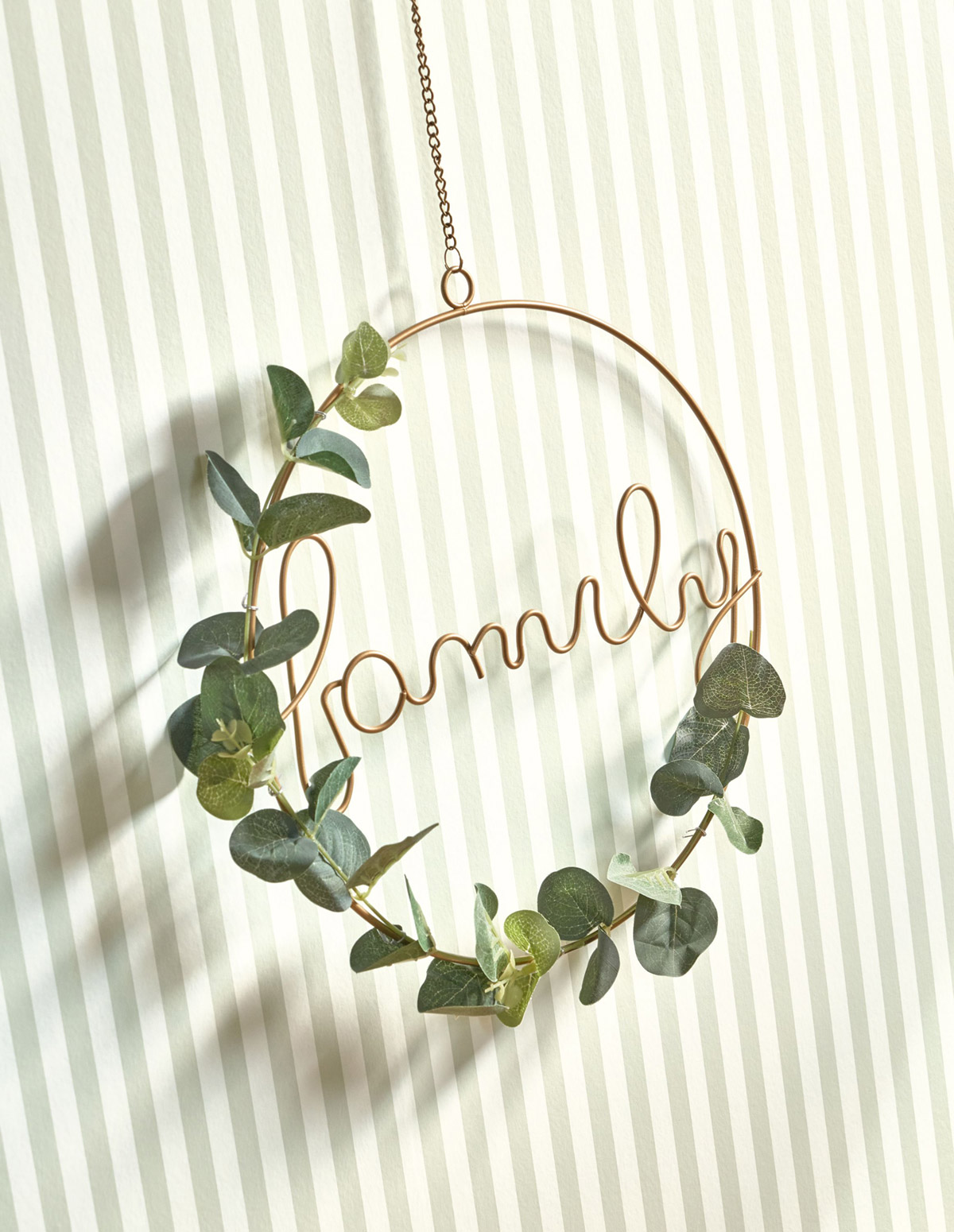 Papier peint Rayures vert amande - Once Upon A Time 2 de Casadéco | Réf. OUTD29887589