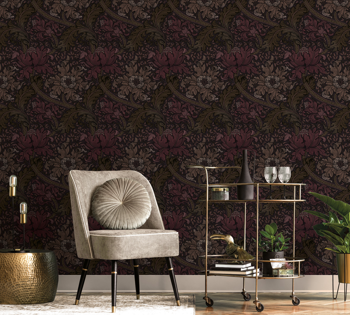 Papier peint Fleur Renaissance Baroque grenat - The Wall Llewelyn-Bowen de Lutèce | Réf. LTC-LB25146