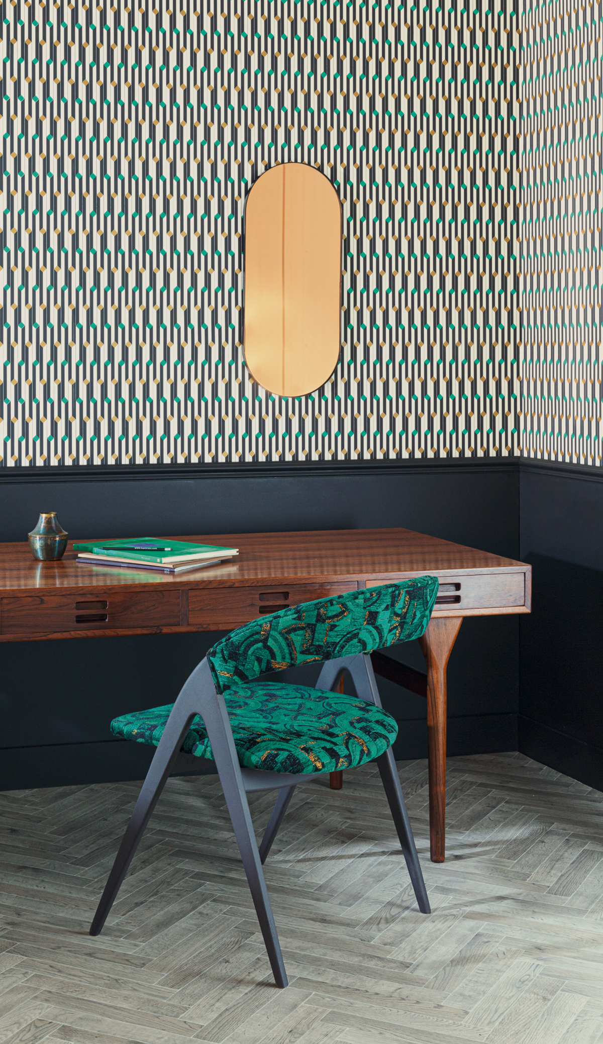 Papier peint Barre Géométrique Suzanne vert métallisé - Folies de Masureel | Réf. MAS-FOL501