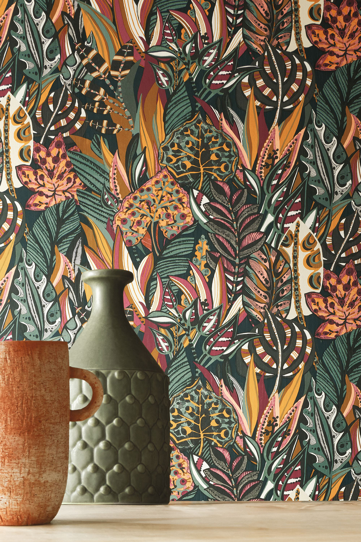 Papier peint Feuille Desirade vert émeraude framboise - Aventura de Casamance | Réf. CAS-75510916