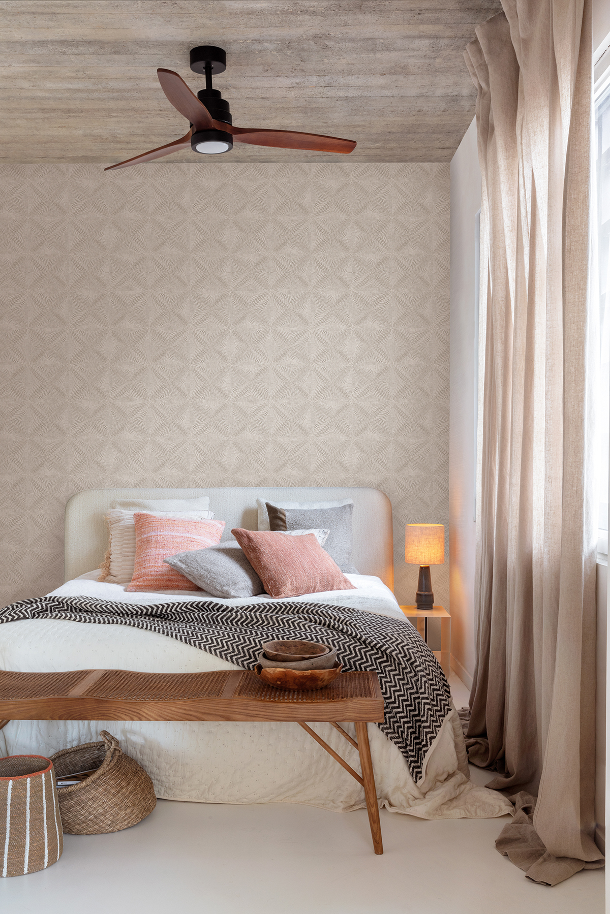 Papier peint Ethnique Khanta gris clair - Amani de Masureel | Réf. MAS-AMA101