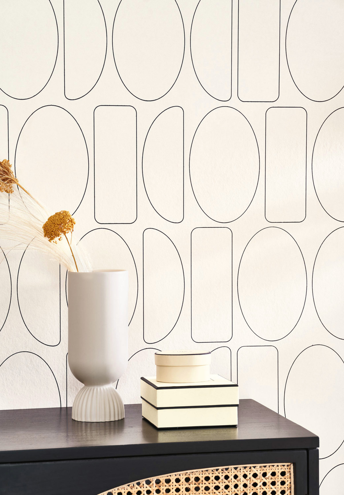 Papier peint Forme Légèreté Arrondie noir écru - Alchimie de Casadéco AMB2| Réf. ALMI89921924