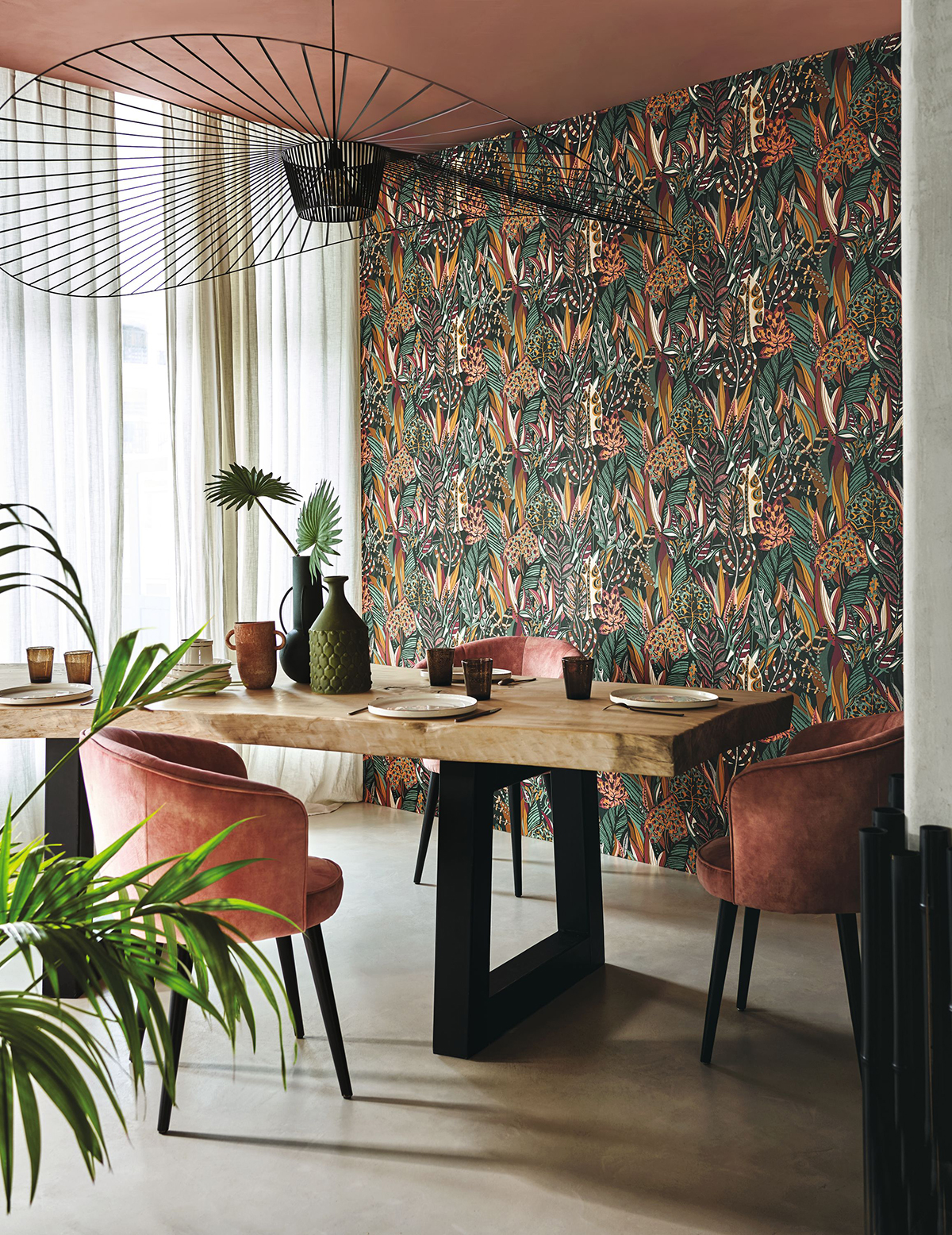 Papier peint Feuille Desirade vert émeraude framboise - Aventura de Casamance | Réf. CAS-75510916