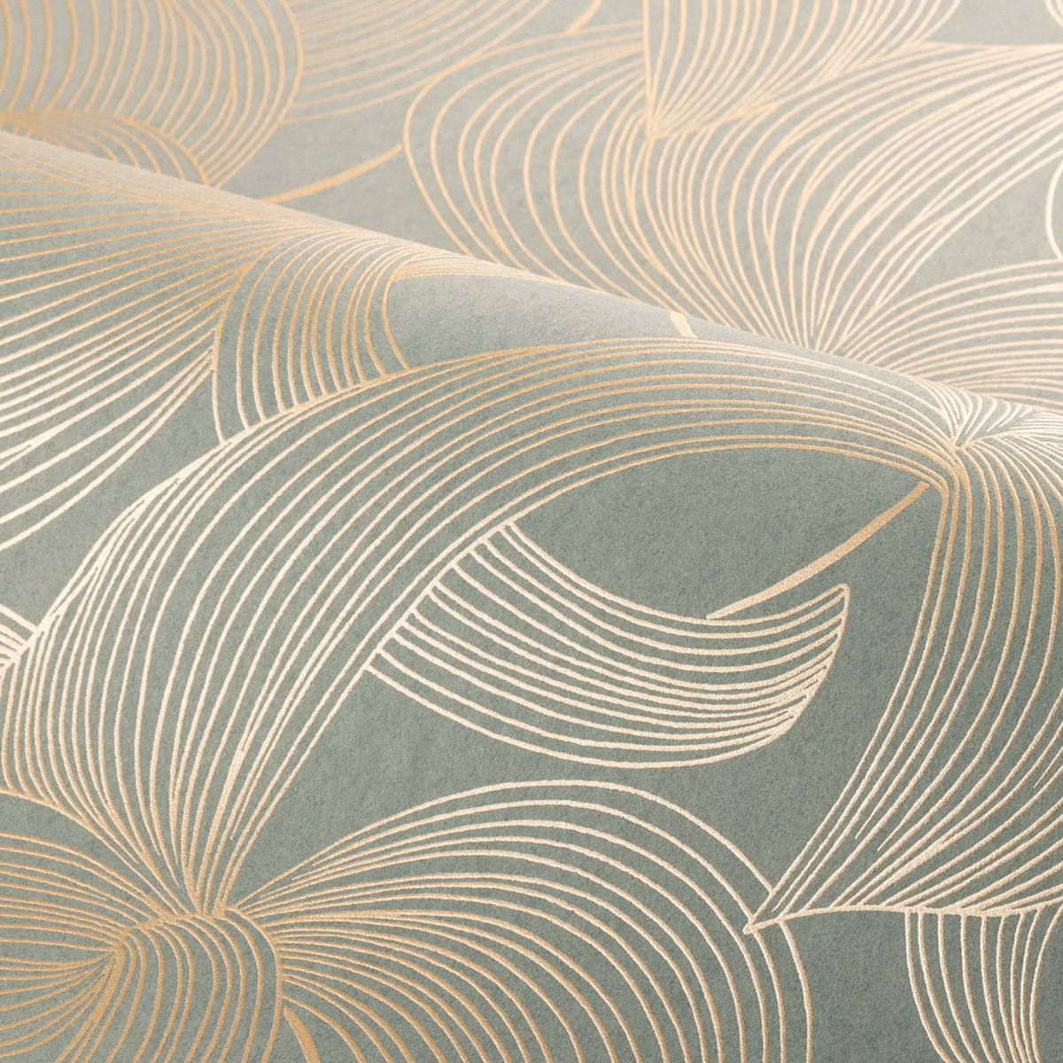 Papier peint Graphique Fleuri Leontine gris bleu doré - Isadora de Casamance | Réf. CAS-70681630
