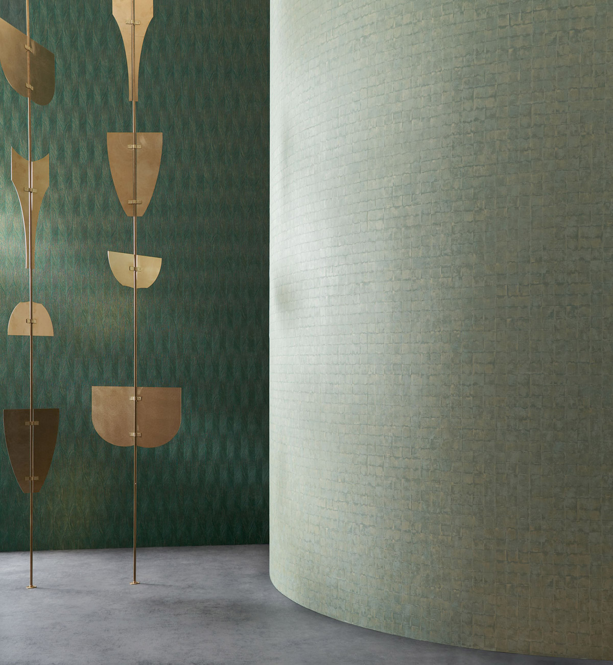 Papier peint Vagues Keramos vert sapin doré - Cérame de Casamance AMB3| Réf. CAS-76113160