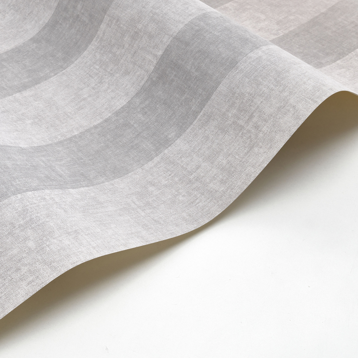 Papier peint Rayure Alizé gris souris - Les Rayures de Casadéco | Réf. RAYS84039314