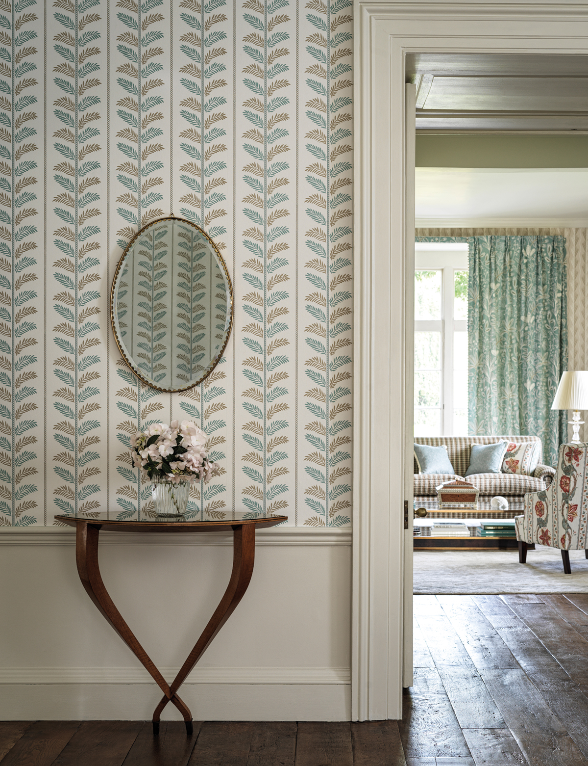 Papier peint Feuille Plumier beige bleu - Signature de Nina Campbell | Réf. OSB-NCW4496-01