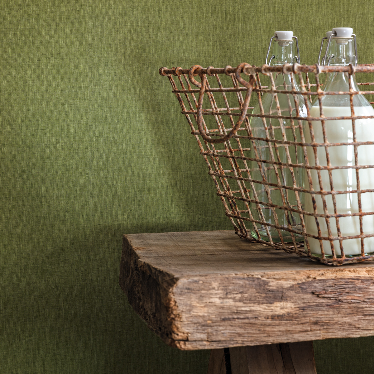 Papier peint Uni toile vert fougère - Au Bistrot d'Alice de Casélio AMB | Réf. BIS68527350