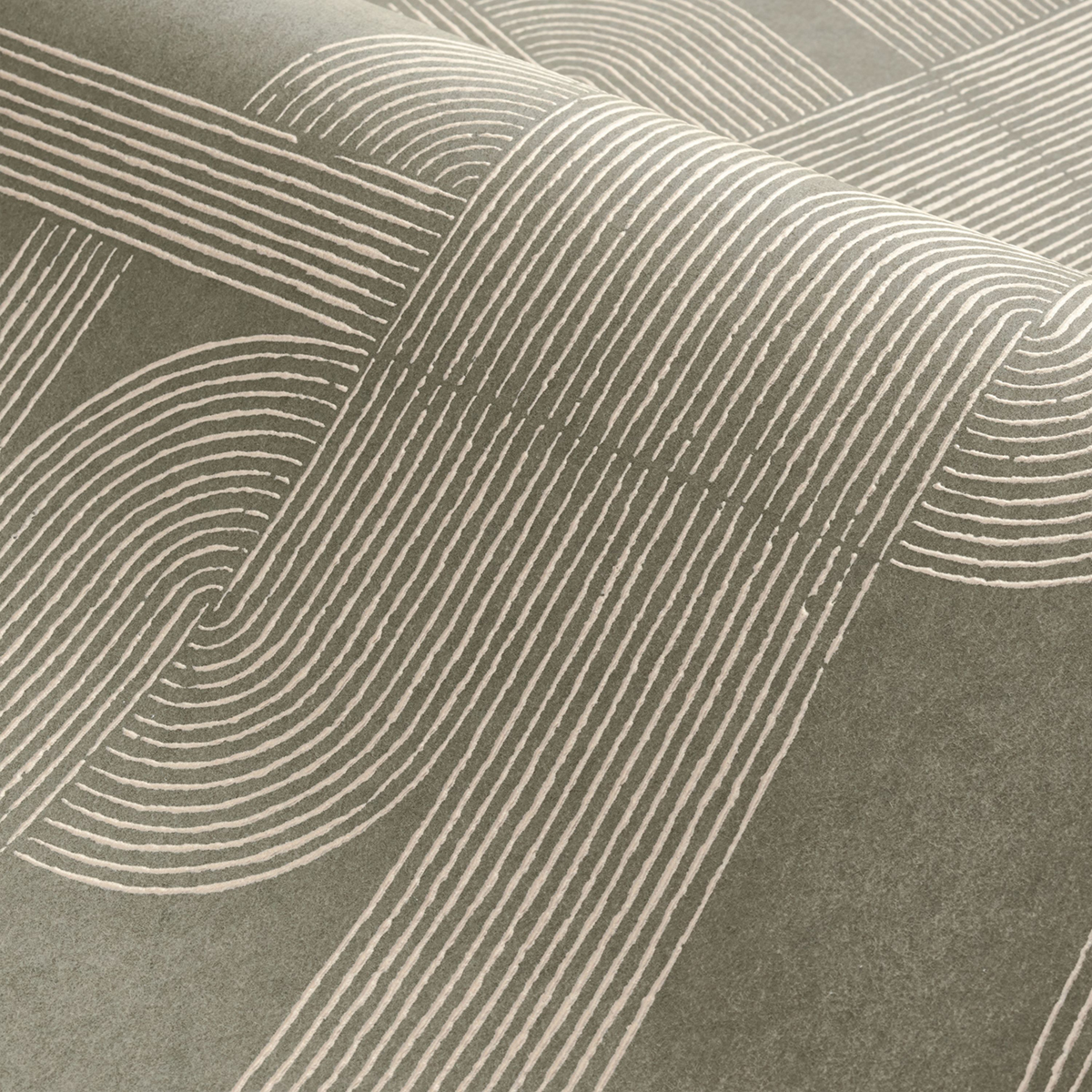 Papier peint Graphique Hector kaki nacré - Square Jasmin de Casamance | Réf. CAS-75701528