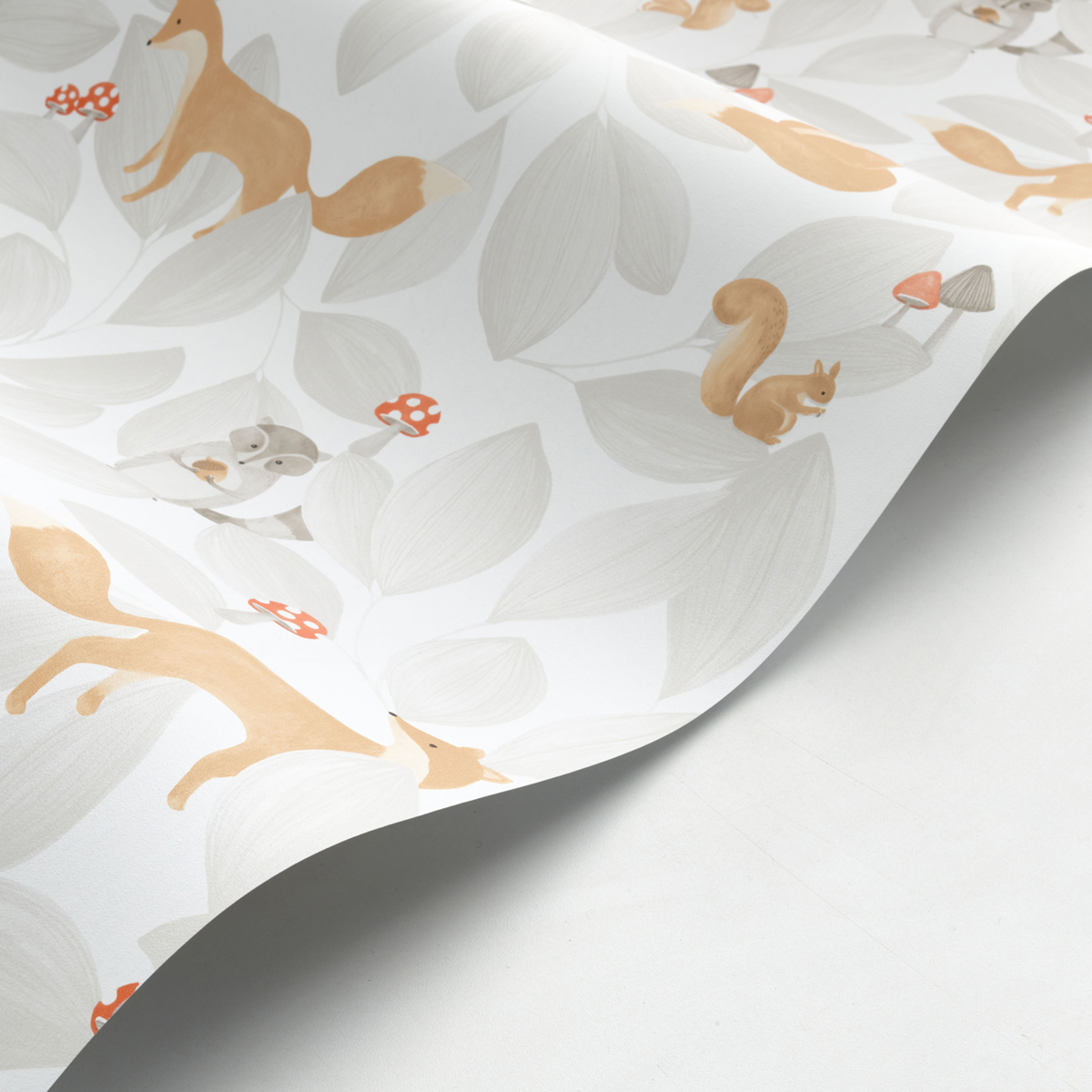 Papier peint Forêt Renard Woodland Friends gris camel - Once Upon A Time de Casadéco | Réf. OUAT88279807