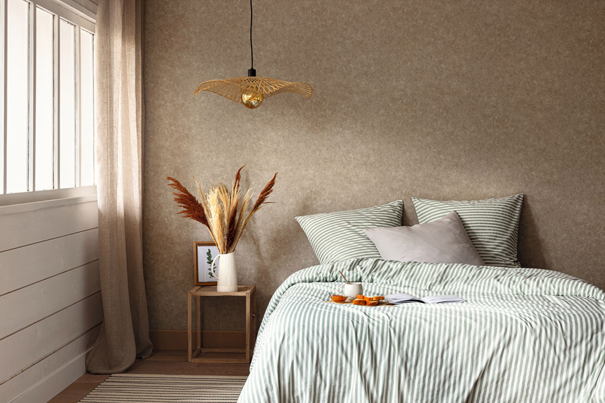 Papier peint Uni Terre Cuite Métallisé grège doré - Céramique de Casélio | Réf. CER105252120