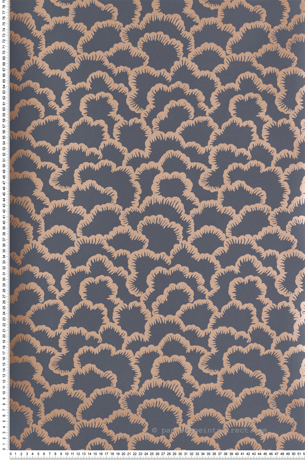 Papier peint Nuage Stratus bleu violet cuivré - V&A Decorative Papers III d'Initiales | Réf. INI-2513-187-05