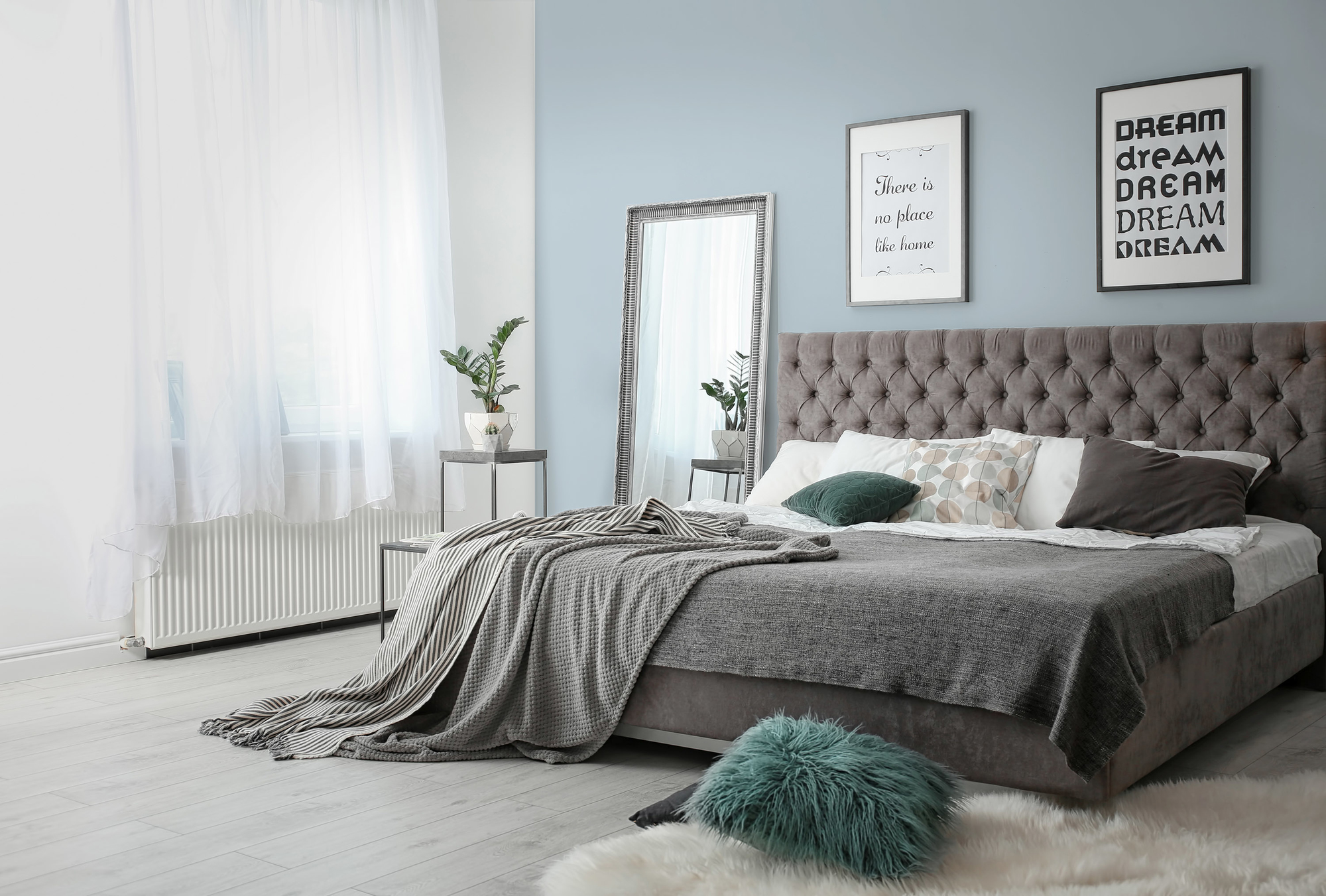 Image d'un pot de 1 litre de peinture Puro bleu ocean blue - c3003