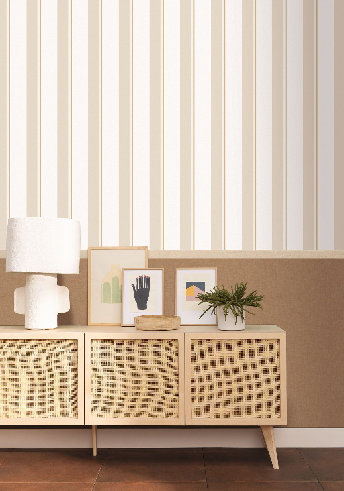 Papier peint Rayure Linéaire beige doré - Graphic de Casélio | Réf. GPC105530187