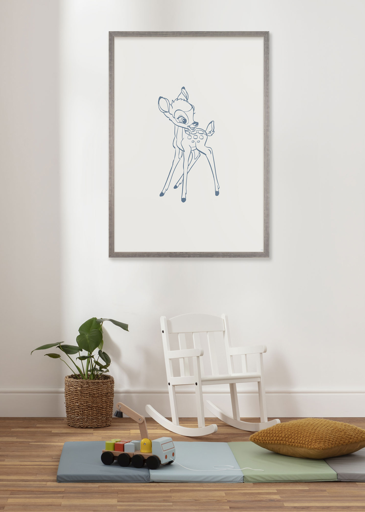 Affiche enfant Bambi Disney bleu - Affiche décorative Komar Into Wonderland